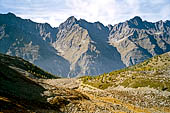 Valle di Rhemes, il profondo solco della valle e il Col Fenetre.